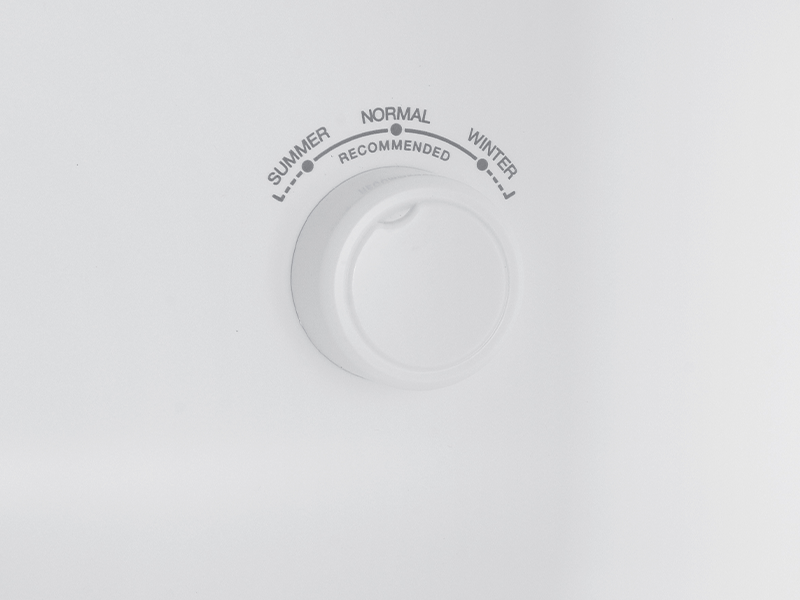 267L NO FROST REFRIGERATOR WITH WATER DISPENSER | SILVER